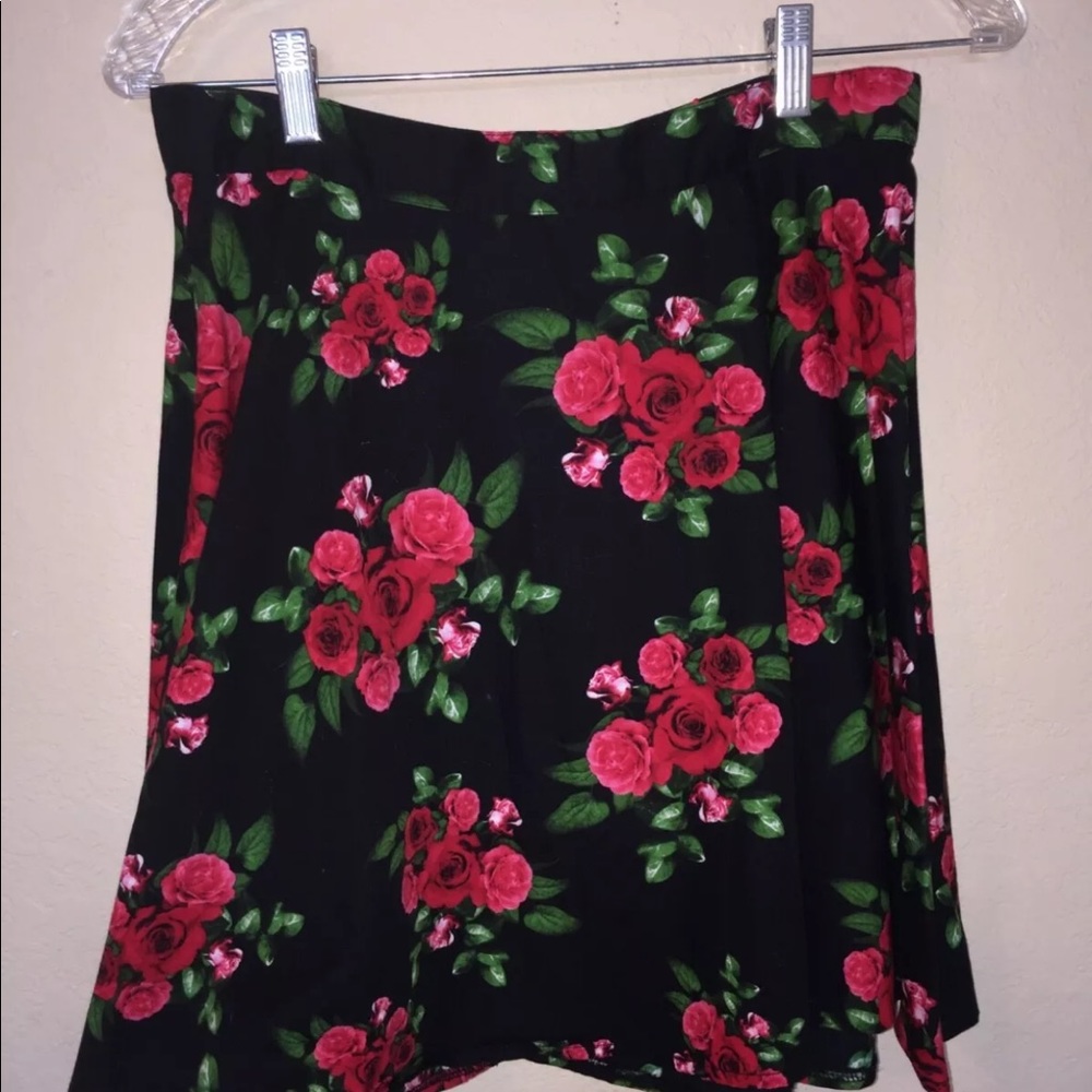 Hell Bunny Red Black Rose Print Skater Mini Skirt